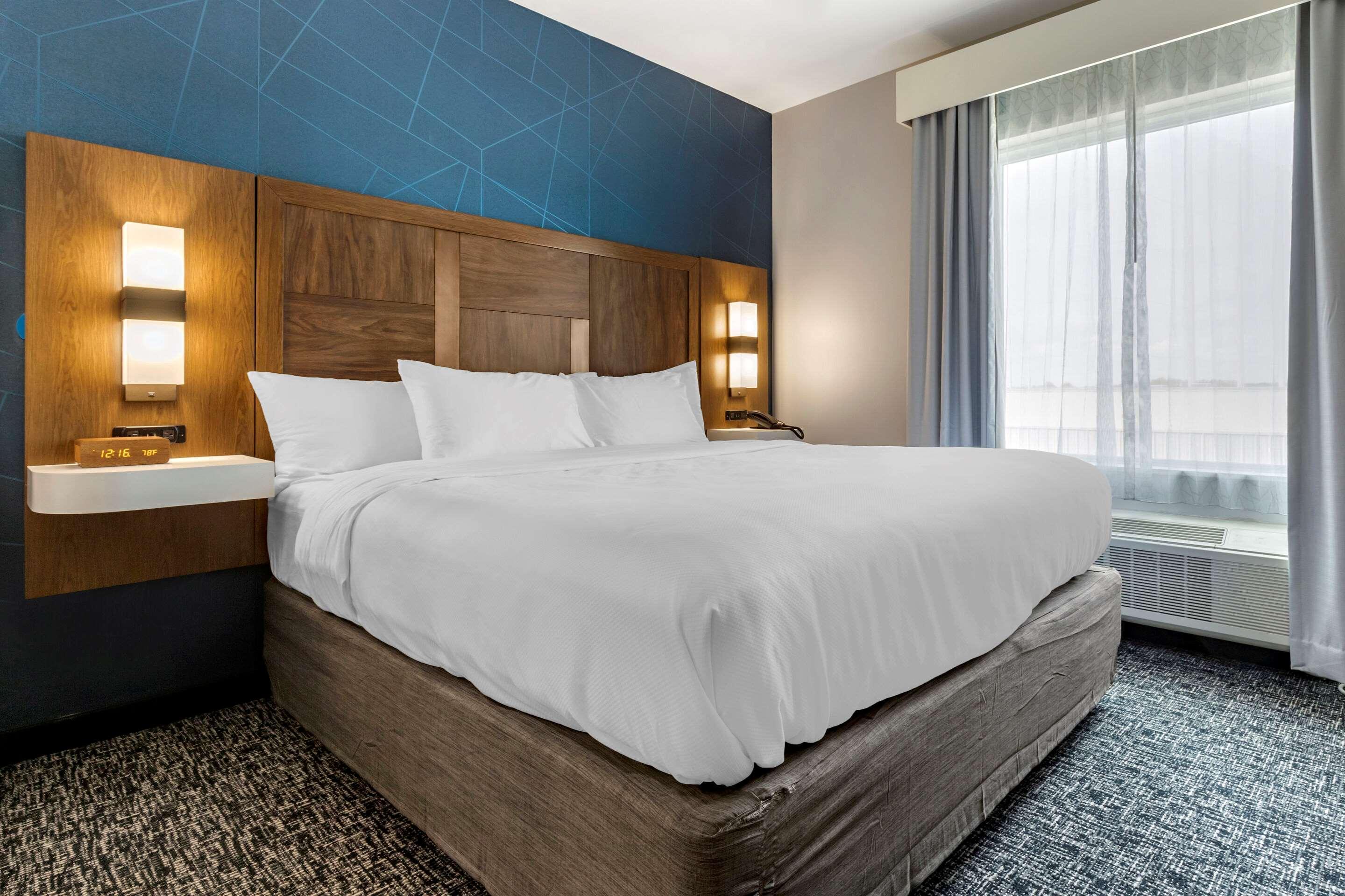 Comfort Suites Greenville Airport Екстер'єр фото